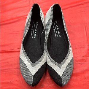 Kelly & Katie Two-Tone Women's Flats